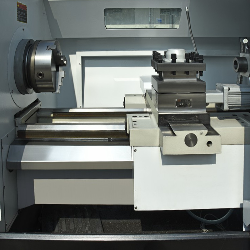 Peranan Lathe CNC Flat: Wawasan Pengilang